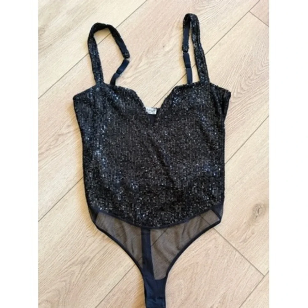 Free People Black Sparks Fly Sequin‎ Bodysuit Sequin V-Neck Thong Sm Straps x123